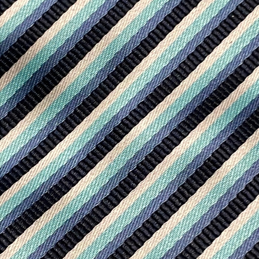 Giorgio Brutini Necktie Blue Gray‎ stripes like new 100% Polyester